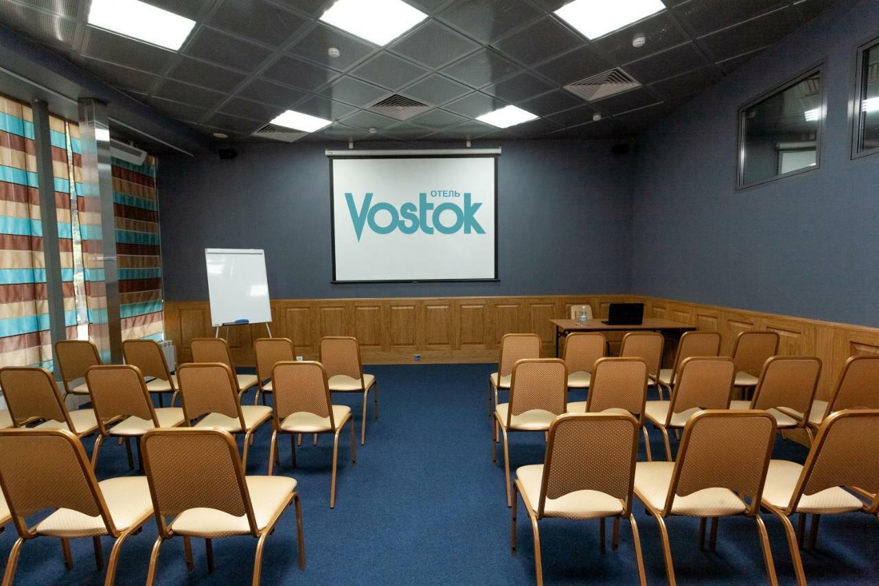 Vostok Hotel Tyumen Exterior foto